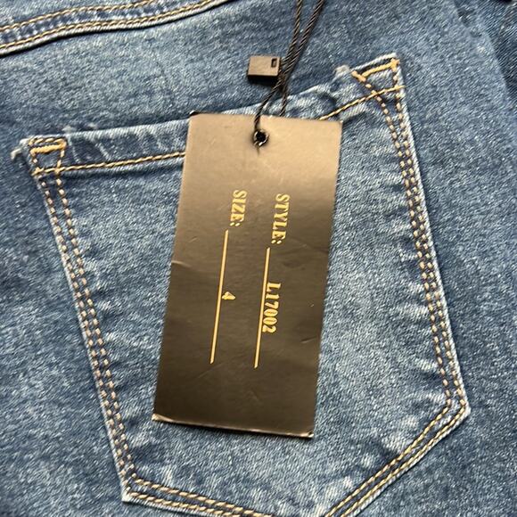 Lucky & Blessed Distressed Denim Capri Size 4 - Picture 4 of 9